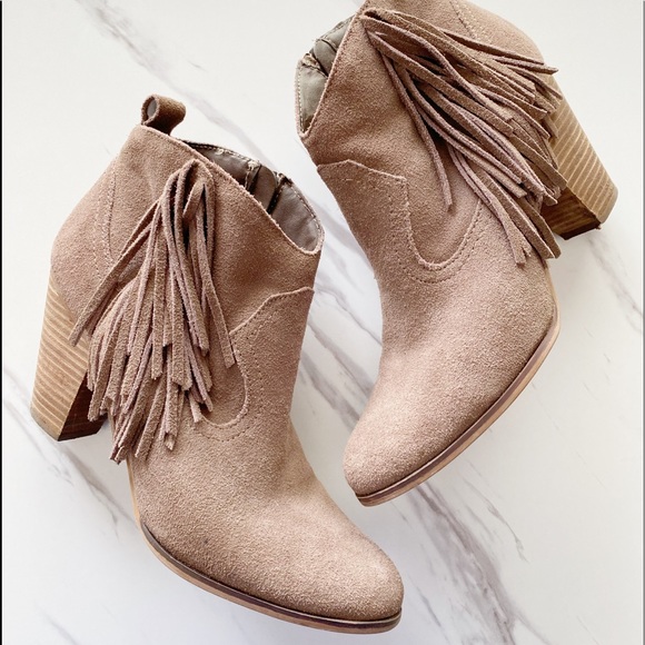 Steve Madden Shoes - Steve Madden Tassel Western Style Ankle Boots